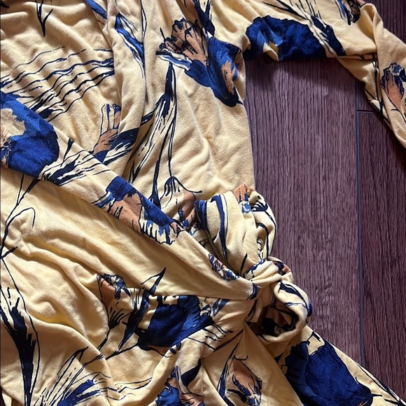 A Pea in the Pod Floral Yellow Maxi Long Sleeve Maternity Wrap Dress Small - Picture 5 of 7